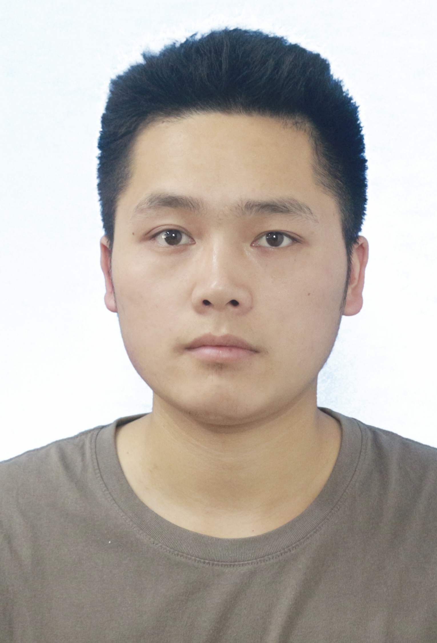 殷浩楠.jpg